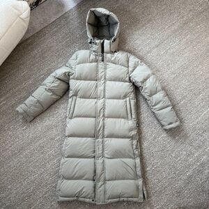 Aritzia Super Puff Long